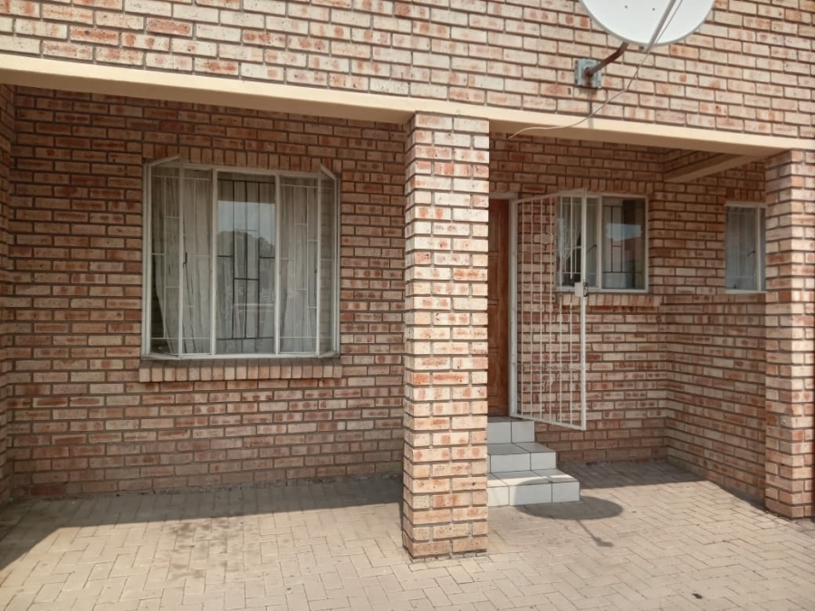 3 Bedroom Property for Sale in Rustenburg Central North West